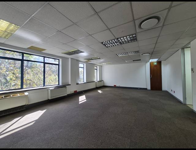 211M² OFFICE TO LET IN ROSEBANK